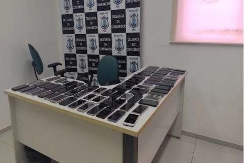 EMPRESÁRIO RECUPERA QUASE 30 CELULARES ROUBADOS APÓS APREENSÃO DA POLÍCIA NO PIAUÍ.