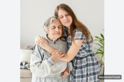 ALERTA: PESSOAS A PARTIR DE 25 ANOS JÁ PODEM EXIBIR SINAIS DE ALZHEIMER; CONHEÇA OS SINTOMAS.